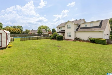 Beautifully updated 4 bedroom, 2.5 bathroom home on a large - photo 49