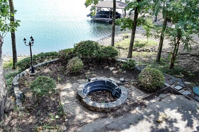 Located at 71 Tiburon Way on prestigious Lake Balboa in Hot - photo 49