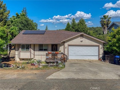 2 bedroom 2 bathroom with partially converted garage to 3rd - photo 1