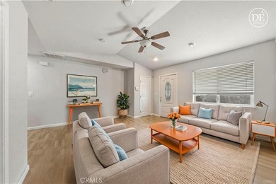 2 bedroom 2 bathroom with partially converted garage to 3rd - photo 5