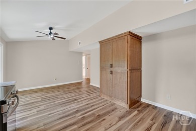 What a STUNNING transformation! Completley renovated 3 bedroom - photo 14