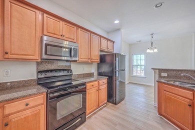Immaculate, move-in-ready 1-story open-plan home with 2-car - photo 15