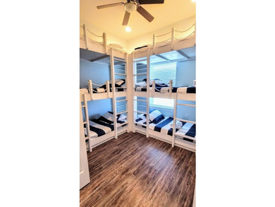 Coastal Getaway on Stilts - Ideal for Fun, Fishing & Family Time - photo 18