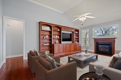 Beautiful residence set on a wooded homesite with mature oak and - photo 20