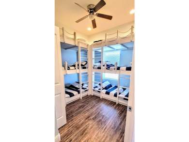 Coastal Getaway on Stilts - Ideal for Fun, Fishing & Family Time - photo 20