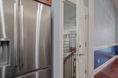 Beautiful residence set on a wooded homesite with mature oak and - photo 22