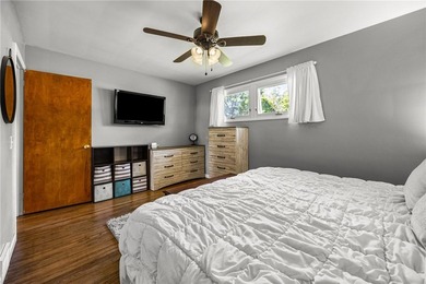 Adorable 2-3 bedroom ranch nestled in an established Greece - photo 24