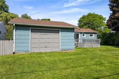 Adorable 2-3 bedroom ranch nestled in an established Greece - photo 30