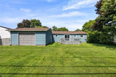 Adorable 2-3 bedroom ranch nestled in an established Greece - photo 31