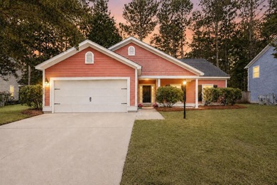 Immaculate, move-in-ready 1-story open-plan home with 2-car - photo 31