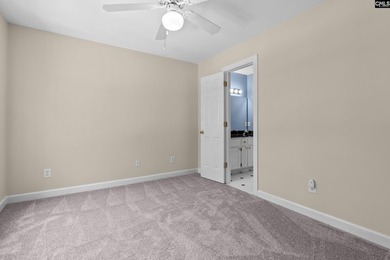 Resort living & golfers paradise; move-in ready; many upgrades - photo 32