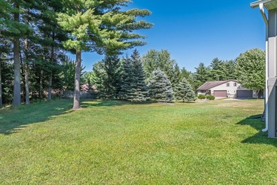 Welcome home to this 3 bedroom/3 bath home near the golf course - photo 36