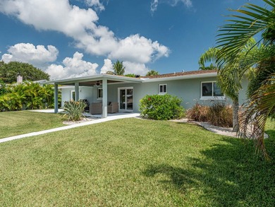 Welcome to this waterfront single-story residence in Coral Cove - photo 38