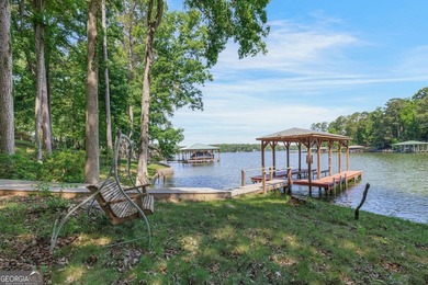 Just in time for summer! Dive into lakeside luxury at its finest - photo 43