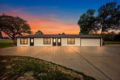 Ehrman Ranch is a rare nearly 200-acre offering in Wallis, Texas - photo 4