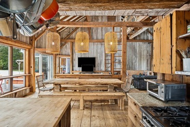 Architectural Masterpiece in Water Mill Step into a - photo 5