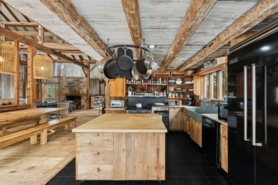 Architectural Masterpiece in Water Mill Step into a - photo 8