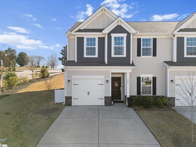 Great Greer location in Blue Ridge Cottages, right off Lake - photo 1