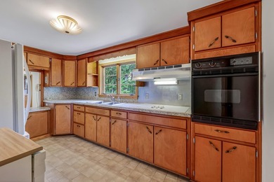 Built in 1955 and loved by the same family, this charming - photo 11