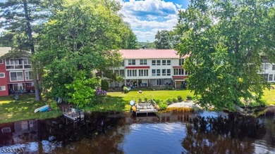 Holiday Lakes Townhome/Townhouse For Sale in Montague Twp. New Jersey