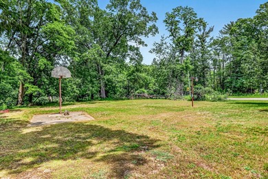 Built in 1955 and loved by the same family, this charming - photo 17