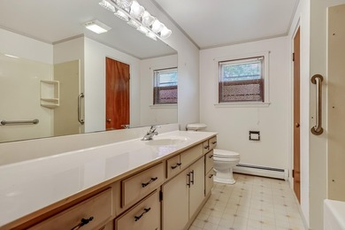 Built in 1955 and loved by the same family, this charming - photo 22