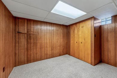 Built in 1955 and loved by the same family, this charming - photo 30