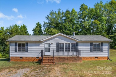 (private lake, pond, coastal) Home For Sale in Clover South Carolina