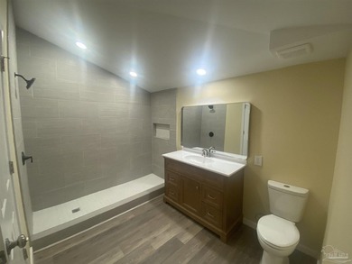 Charming and completely updated 3-bedroom, 2-bath cottage-style - photo 8