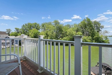 Lake Life at its Finest! This exceptional 3-story waterfront - photo 31