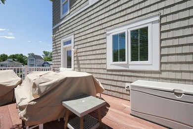 Lake Life at its Finest! This exceptional 3-story waterfront - photo 36