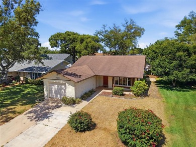 Price reduced! Seller is motivated! This charming 2-bedroom - photo 2
