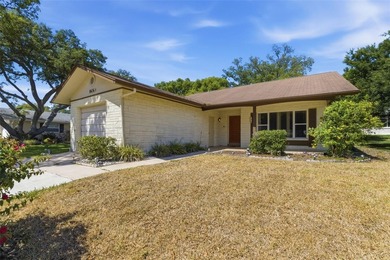 Price reduced! Seller is motivated! This charming 2-bedroom - photo 3