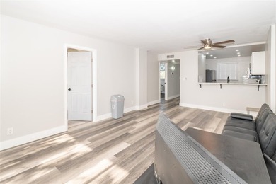 Top floor, corner unit with great water views and sunsets - photo 14