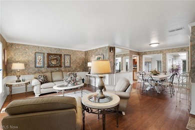 Sprawling ranch on 0.45 acres backing up to Metroparks in - photo 15