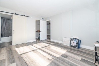 Top floor, corner unit with great water views and sunsets - photo 17