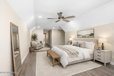 Absolutely stunning, fully renovated 4-bedroom, 2-bath home - photo 28
