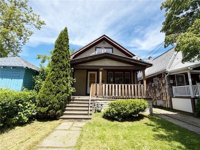 Beautifully maintained Cape Cod home located on a quiet street - photo 1