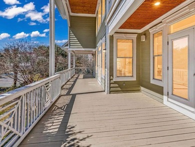 BEAUTIFUL CUSTOM 4-bedroom, 3.5-bath home brings together - photo 33
