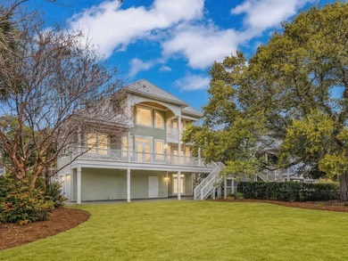 BEAUTIFUL CUSTOM 4-bedroom, 3.5-bath home brings together - photo 37