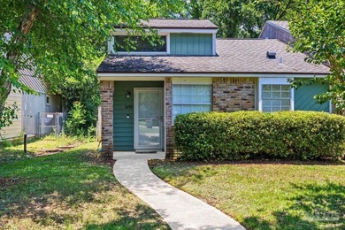 Charming 1 bedroom, 1 bath townhome offering 643 square feet of - photo 1