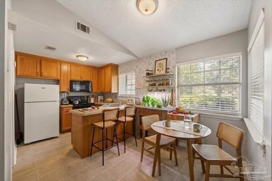 Charming 1 bedroom, 1 bath townhome offering 643 square feet of - photo 9