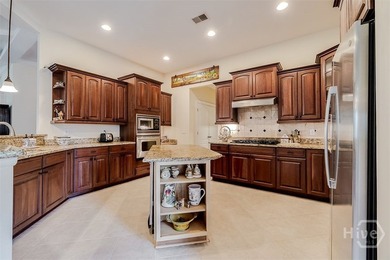 Unparalleled custom finishes, spacious rooms and an open concept - photo 12