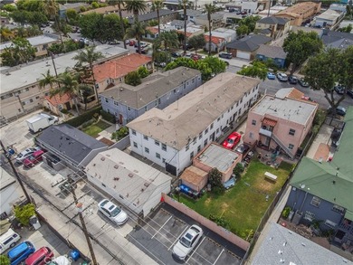 Priced to sell! This well-performing 10-unit building is located - photo 14