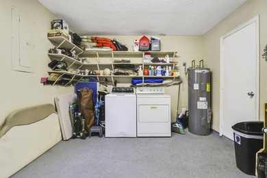 Discover this charming 2Bd, 2Ba Single Family home. Centrally - photo 17