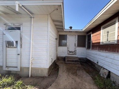 Located just a few miles from the bustling down town area and - photo 24