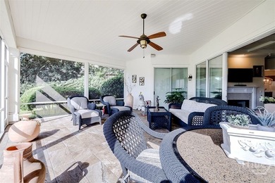 Unparalleled custom finishes, spacious rooms and an open concept - photo 33