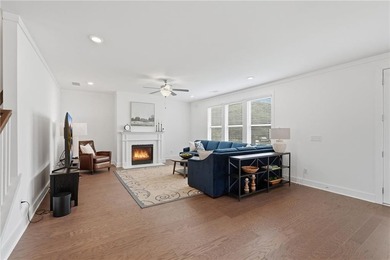 Welcome to Long Hollow Landing, where modern farmhouse design - photo 6
