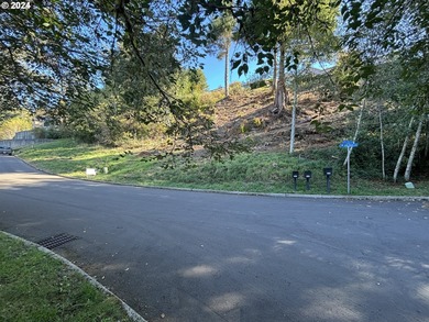 Siuslaw River Lot For Sale in Florence Oregon