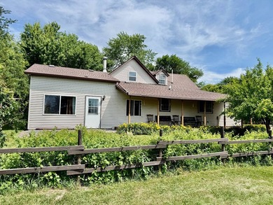 Charming 2 bedroom, 1.5 bath farmhouse on 7.2 acres combines - photo 4